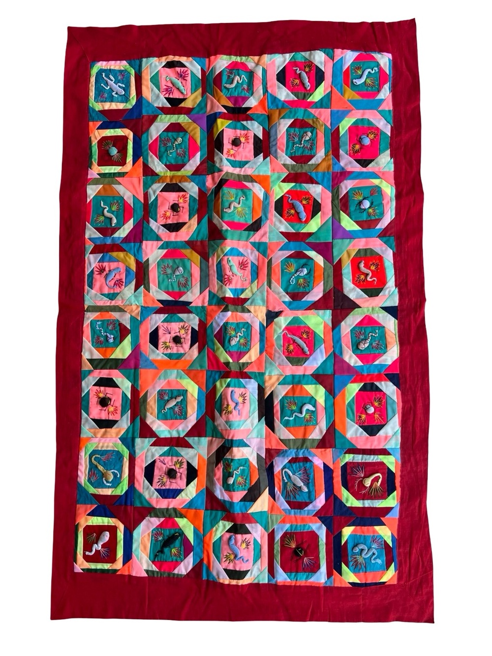 Creepy Critters Bai Jia Bei 3D Appliqués 5-Poisons Wu Du Crinkle Quilt 55.5x34” - Picture 9 of 10